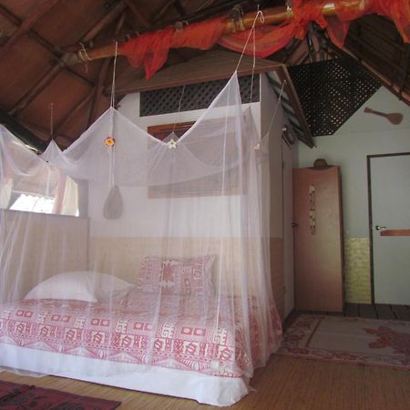 Location " La Pirogue " Maison D'Hotes A Moorea Haapiti Eksteriør bilde