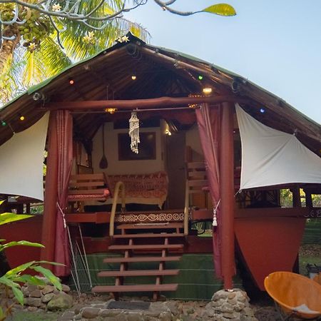 Location " La Pirogue " Maison D'Hotes A Moorea Haapiti Eksteriør bilde